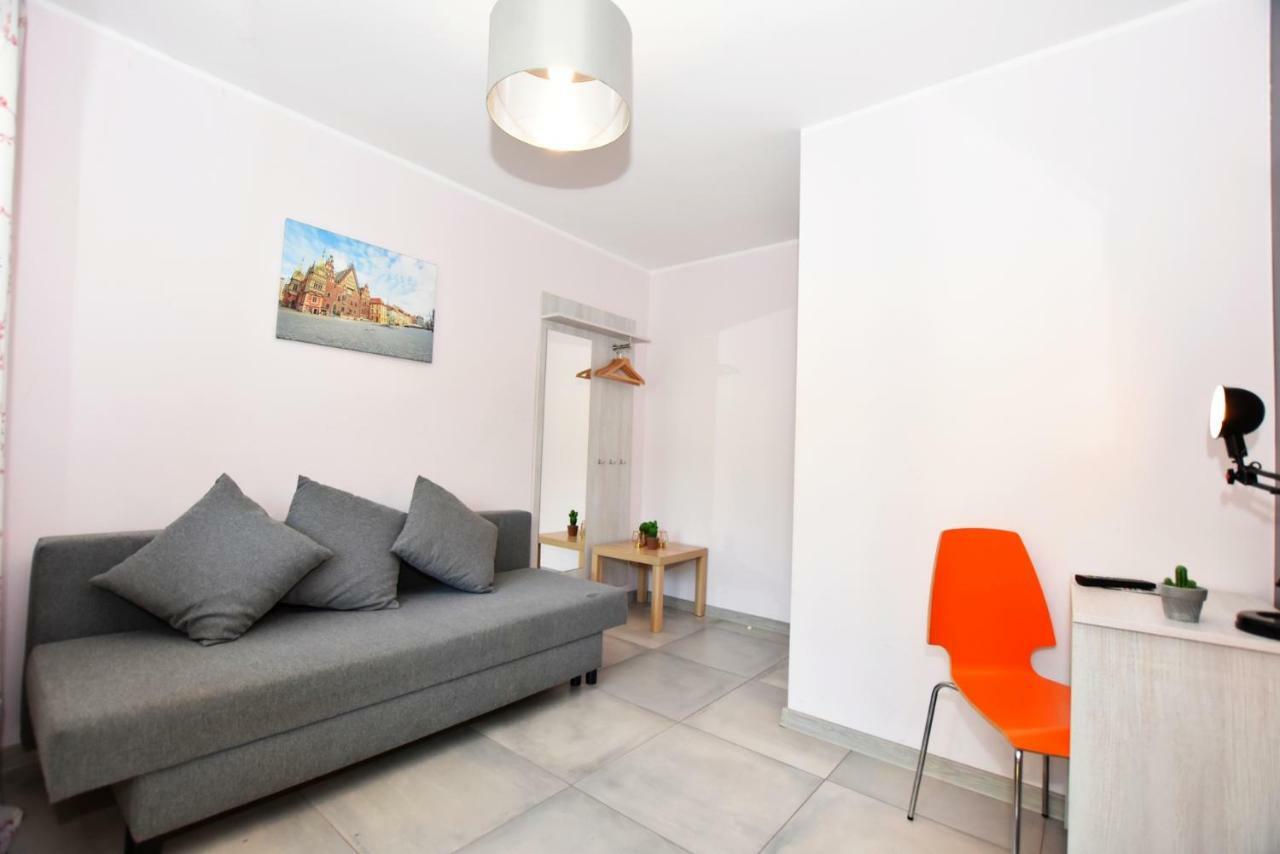 City Central Hostel Laciarska 브로츠와프 외부 사진